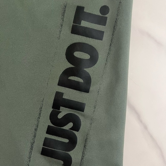 Nike Dry Fit Olive Green Leggings (Size: Medium) - Picture 3 of 5